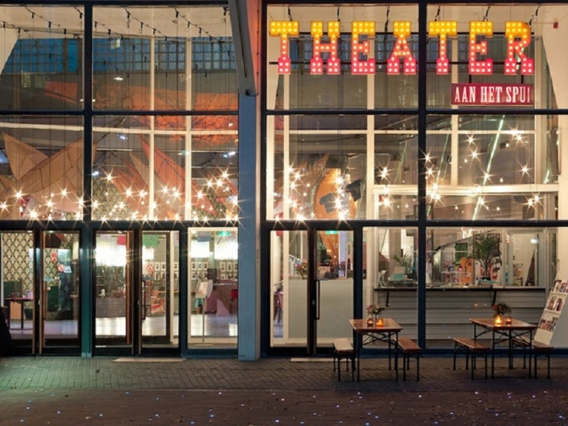 Theater aan het Spui